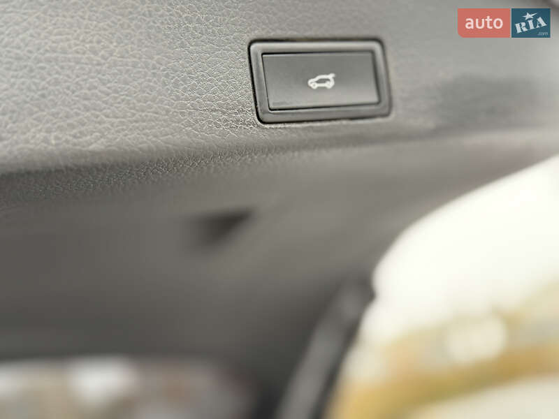 Внедорожник / Кроссовер Volkswagen Touareg 2015 в Виннице фото 22 Внедорожник / Кроссовер Volkswagen Touareg 2015 в Виннице