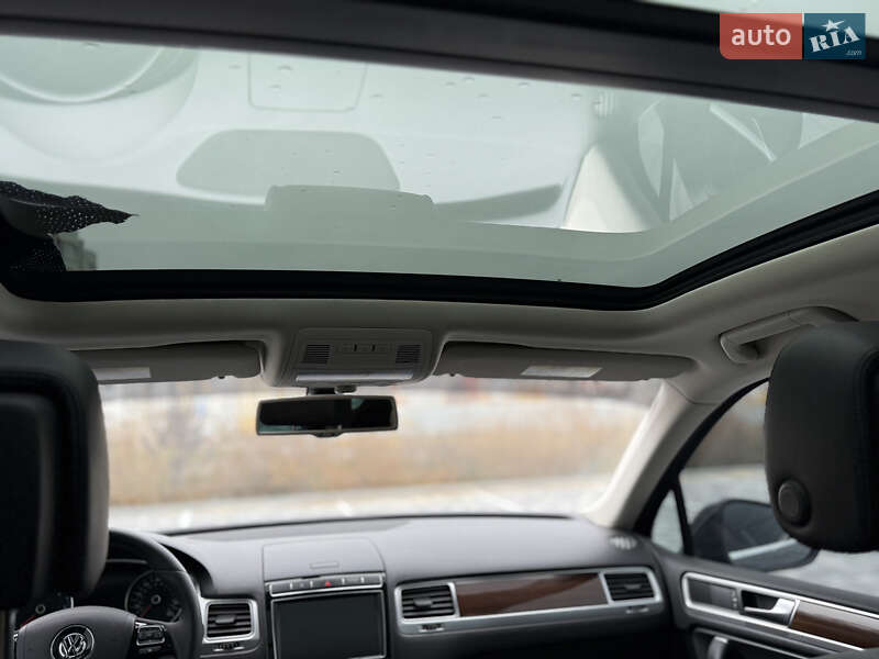 Внедорожник / Кроссовер Volkswagen Touareg 2015 в Виннице фото 34 Внедорожник / Кроссовер Volkswagen Touareg 2015 в Виннице