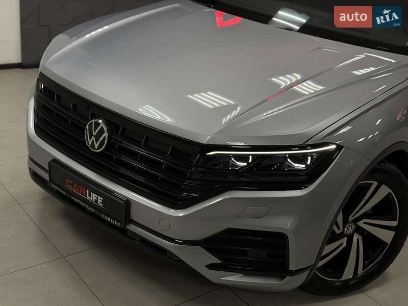 Позашляховик / Кросовер Volkswagen Touareg 2020 в Тернополі