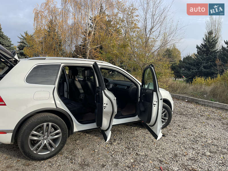 Внедорожник / Кроссовер Volkswagen Touareg 2015 в Кропивницком фото 22 Внедорожник / Кроссовер Volkswagen Touareg 2015 в Кропивницком