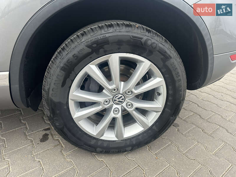 Внедорожник / Кроссовер Volkswagen Touareg 2013 в Одессе фото 6 Внедорожник / Кроссовер Volkswagen Touareg 2013 в Одессе