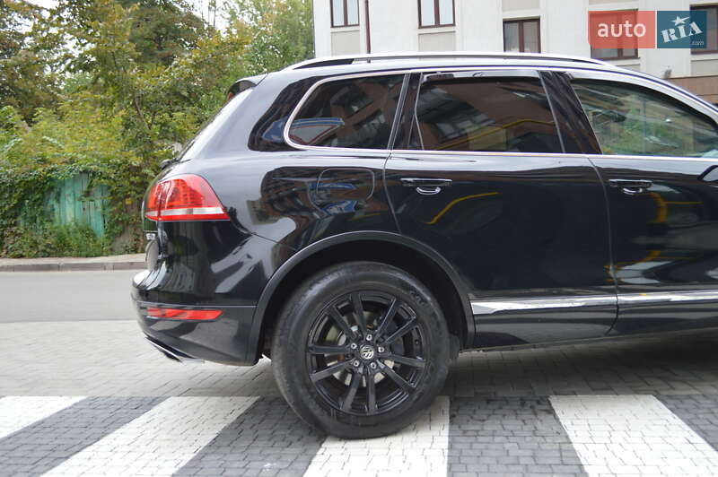 Позашляховик / Кросовер Volkswagen Touareg 2014 в Києві фото 16 Позашляховик / Кросовер Volkswagen Touareg 2014 в Києві