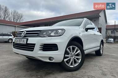Внедорожник / Кроссовер Volkswagen Touareg 2013 в Киеве