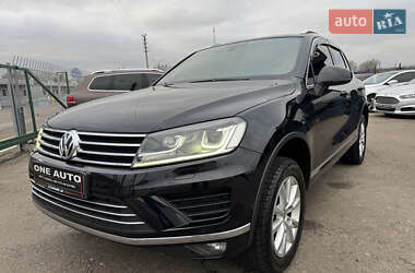 Позашляховик / Кросовер Volkswagen Touareg 2017 в Києві