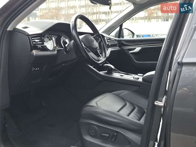 Внедорожник / Кроссовер Volkswagen Touareg 2021 в Киеве фото 8 Внедорожник / Кроссовер Volkswagen Touareg 2021 в Киеве