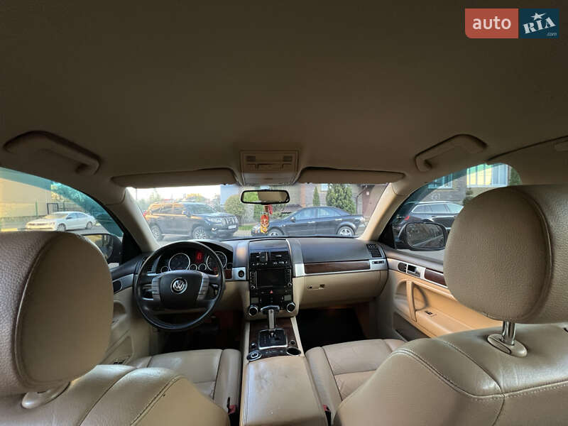 Внедорожник / Кроссовер Volkswagen Touareg 2007 в Луцке