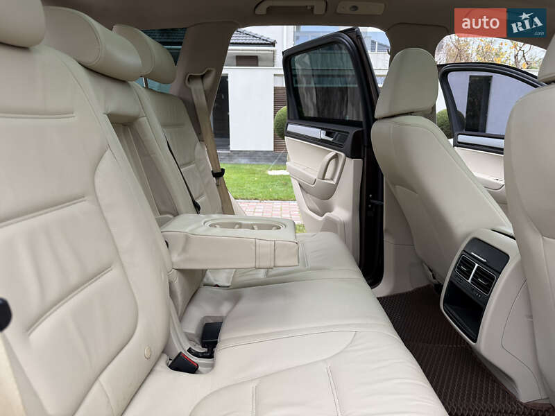 Внедорожник / Кроссовер Volkswagen Touareg 2013 в Одессе фото 9 Внедорожник / Кроссовер Volkswagen Touareg 2013 в Одессе