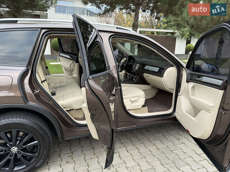 Внедорожник / Кроссовер Volkswagen Touareg 2013 в Одессе фото 12 Внедорожник / Кроссовер Volkswagen Touareg 2013 в Одессе