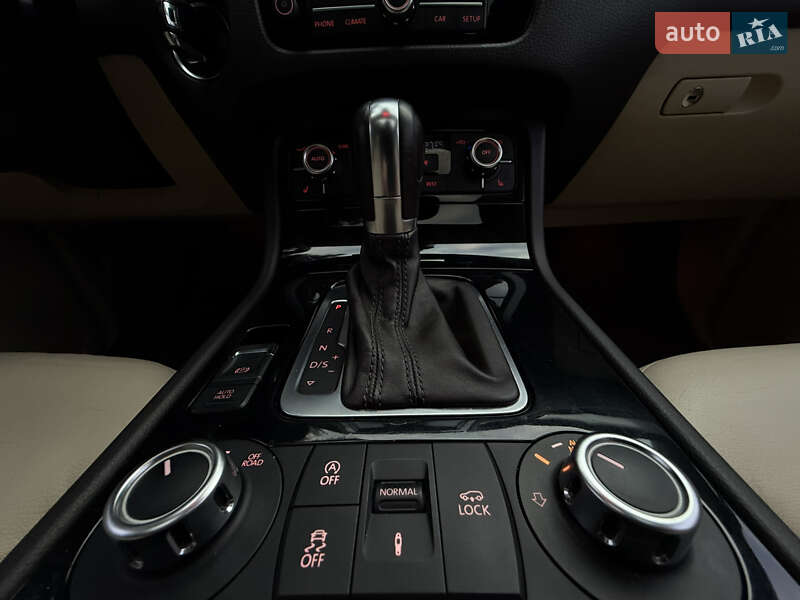 Внедорожник / Кроссовер Volkswagen Touareg 2013 в Одессе фото 46 Внедорожник / Кроссовер Volkswagen Touareg 2013 в Одессе