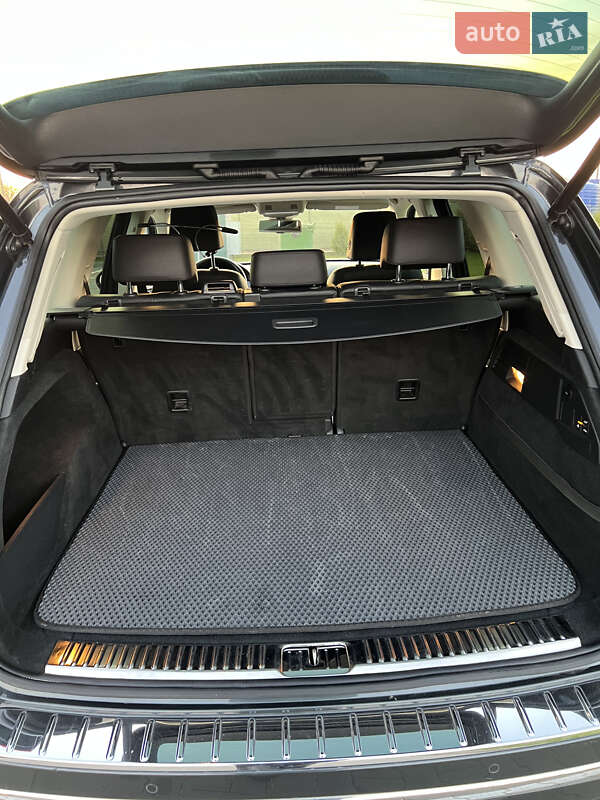 Внедорожник / Кроссовер Volkswagen Touareg 2015 в Виннице фото 37 Внедорожник / Кроссовер Volkswagen Touareg 2015 в Виннице