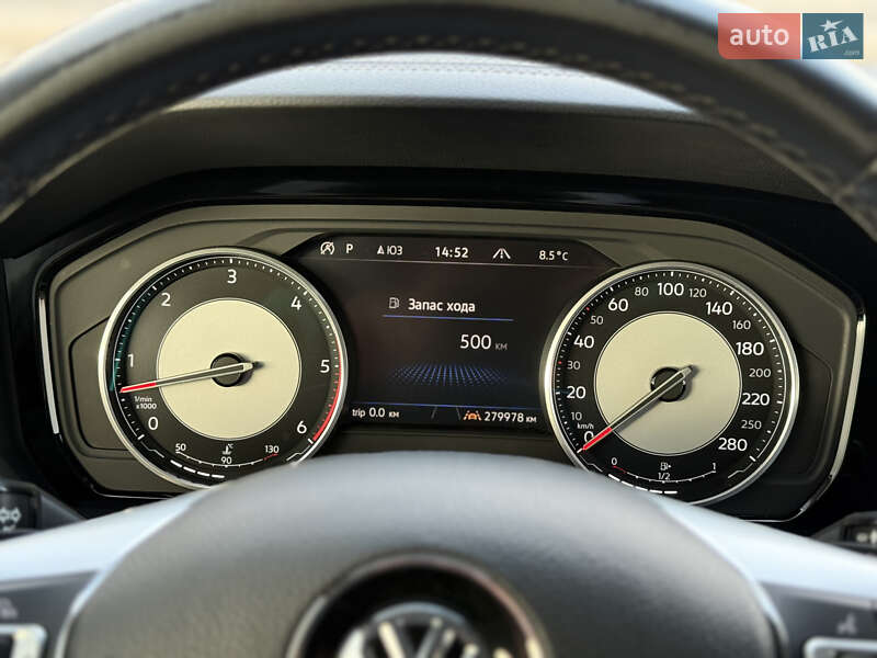 Внедорожник / Кроссовер Volkswagen Touareg 2018 в Днепре фото 20 Внедорожник / Кроссовер Volkswagen Touareg 2018 в Днепре