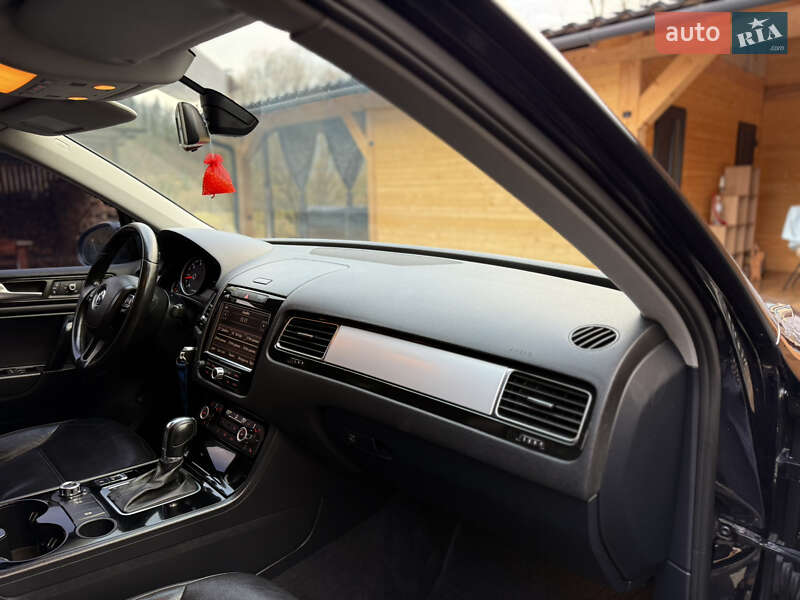 Внедорожник / Кроссовер Volkswagen Touareg 2011 в Межгорье фото 29 Внедорожник / Кроссовер Volkswagen Touareg 2011 в Межгорье