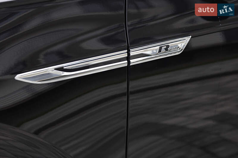 Внедорожник / Кроссовер Volkswagen Touareg 2018 в Мукачево фото 20 Внедорожник / Кроссовер Volkswagen Touareg 2018 в Мукачево