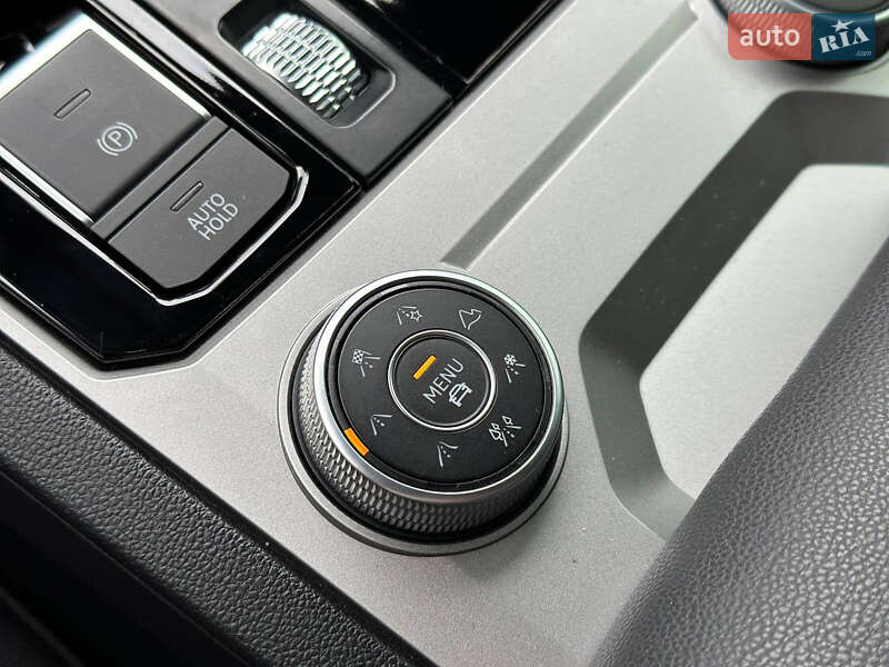 Внедорожник / Кроссовер Volkswagen Touareg 2019 в Кривом Роге