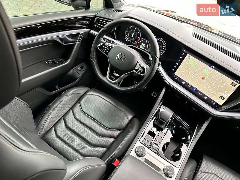 Внедорожник / Кроссовер Volkswagen Touareg 2019 в Кривом Роге
