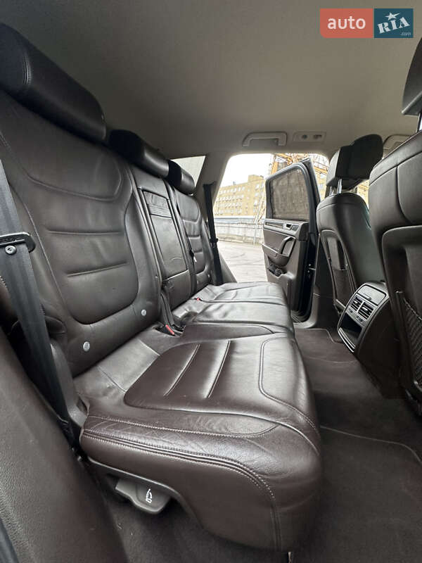 Внедорожник / Кроссовер Volkswagen Touareg 2010 в Киеве фото 48 Внедорожник / Кроссовер Volkswagen Touareg 2010 в Киеве