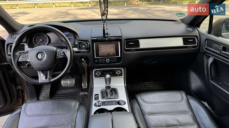 Внедорожник / Кроссовер Volkswagen Touareg 2012 в Киеве фото 27 Внедорожник / Кроссовер Volkswagen Touareg 2012 в Киеве