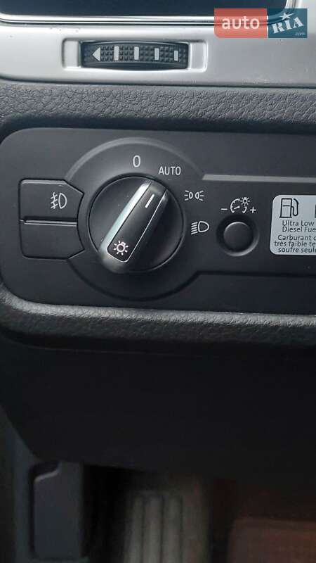 Внедорожник / Кроссовер Volkswagen Touareg 2015 в Киеве фото 17 Внедорожник / Кроссовер Volkswagen Touareg 2015 в Киеве