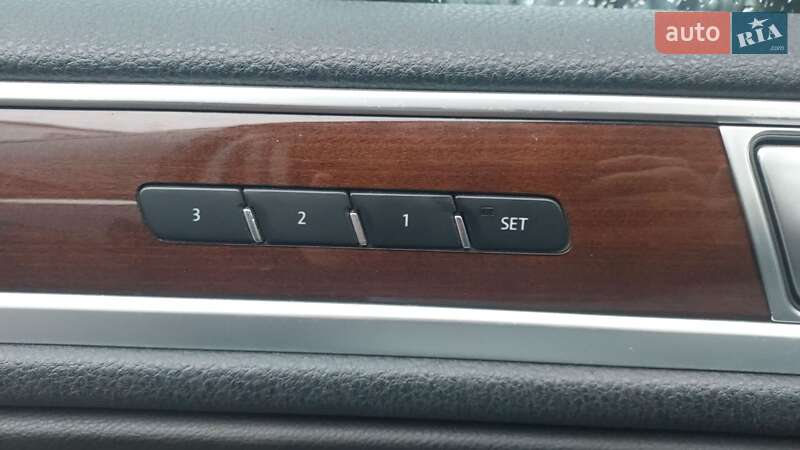 Внедорожник / Кроссовер Volkswagen Touareg 2015 в Киеве фото 20 Внедорожник / Кроссовер Volkswagen Touareg 2015 в Киеве