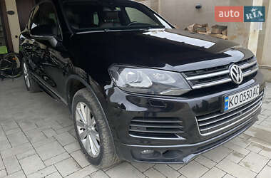 Позашляховик / Кросовер Volkswagen Touareg 2014 в Хусті