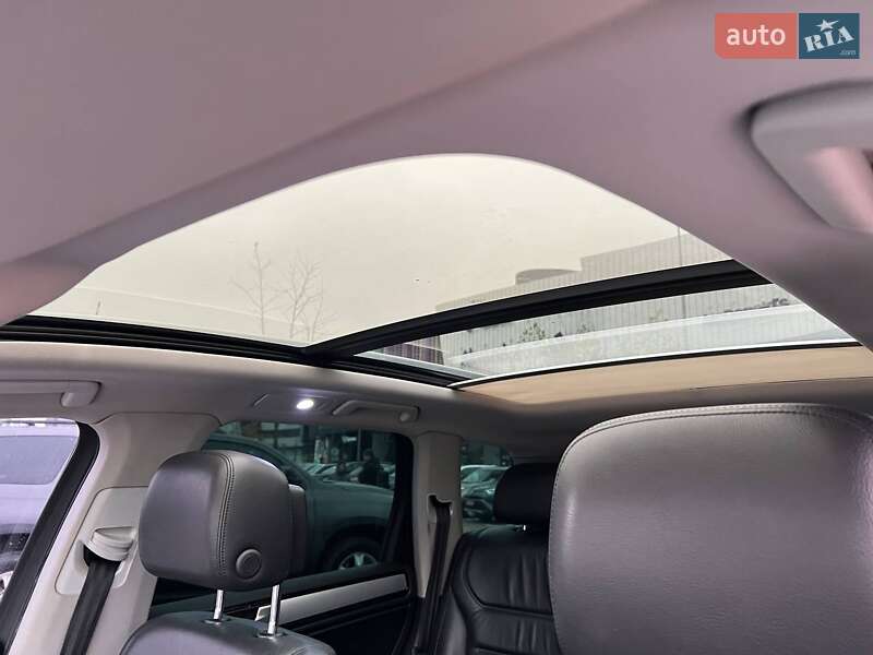 Внедорожник / Кроссовер Volkswagen Touareg 2012 в Киеве фото 23 Внедорожник / Кроссовер Volkswagen Touareg 2012 в Киеве