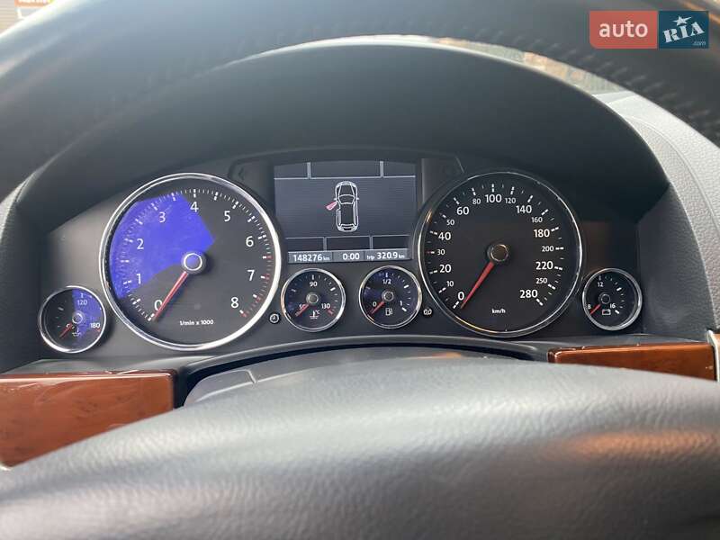 Внедорожник / Кроссовер Volkswagen Touareg 2009 в Тернополе