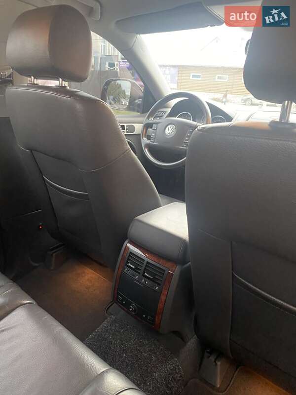 Внедорожник / Кроссовер Volkswagen Touareg 2009 в Тернополе