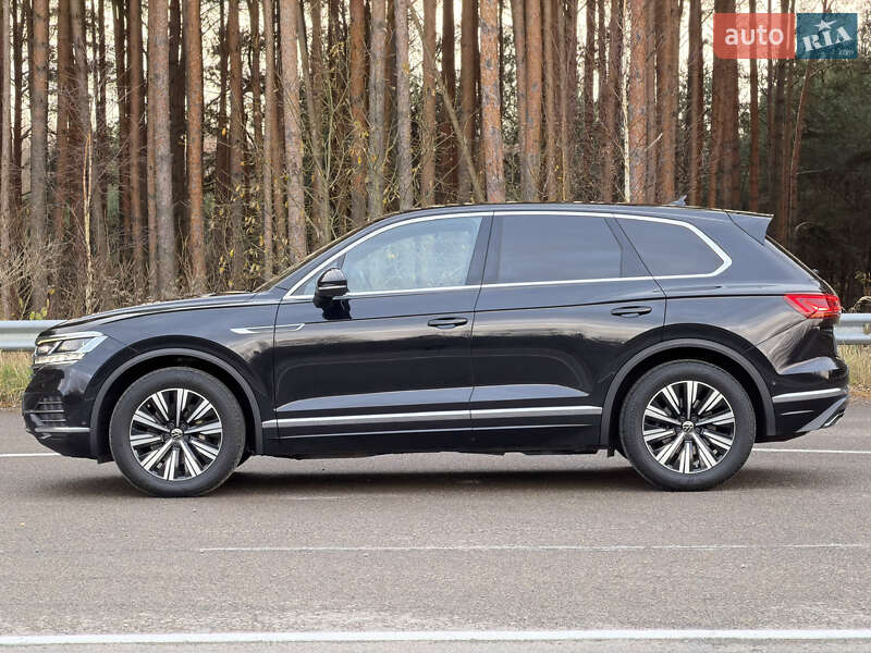 Внедорожник / Кроссовер Volkswagen Touareg 2022 в Ковеле
