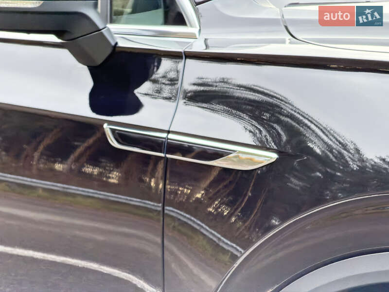 Внедорожник / Кроссовер Volkswagen Touareg 2022 в Ковеле