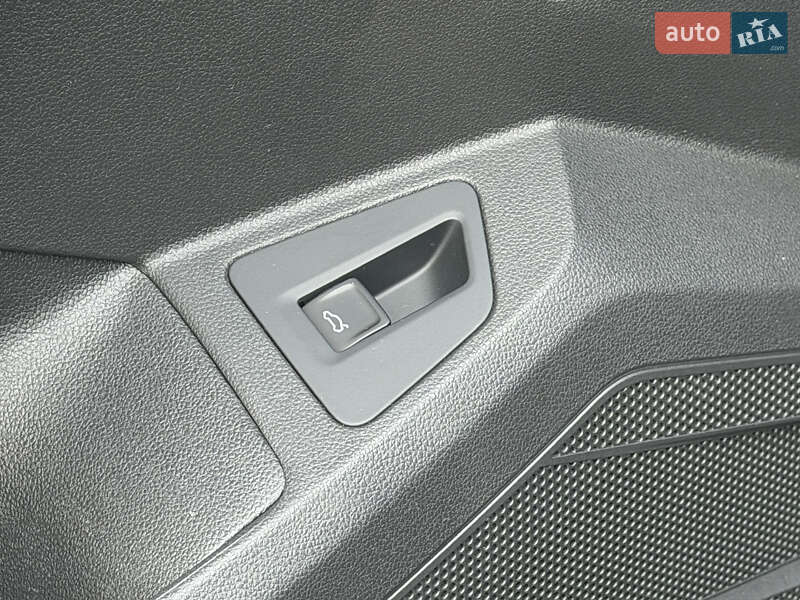 Внедорожник / Кроссовер Volkswagen Touareg 2022 в Ковеле