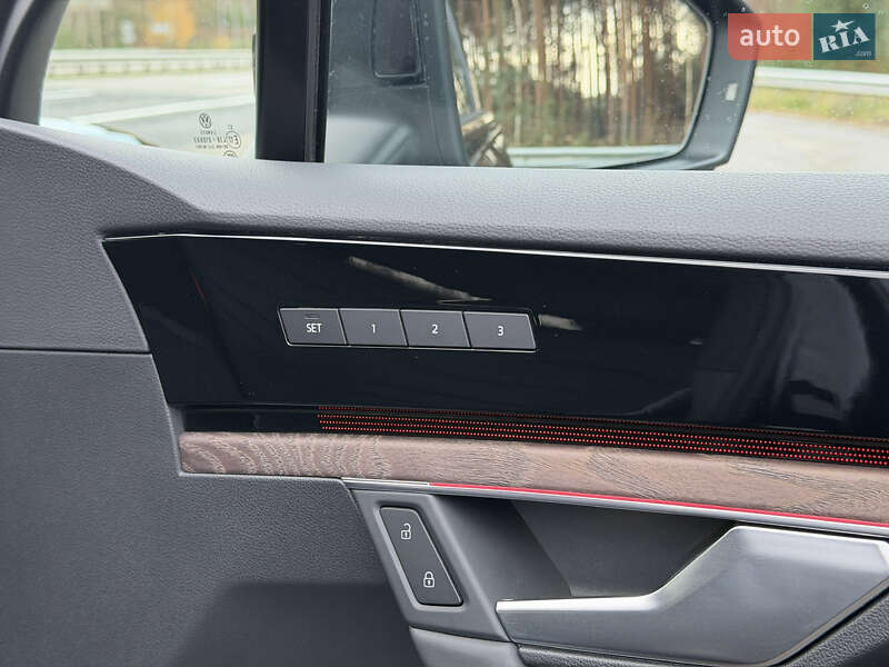 Внедорожник / Кроссовер Volkswagen Touareg 2022 в Ковеле