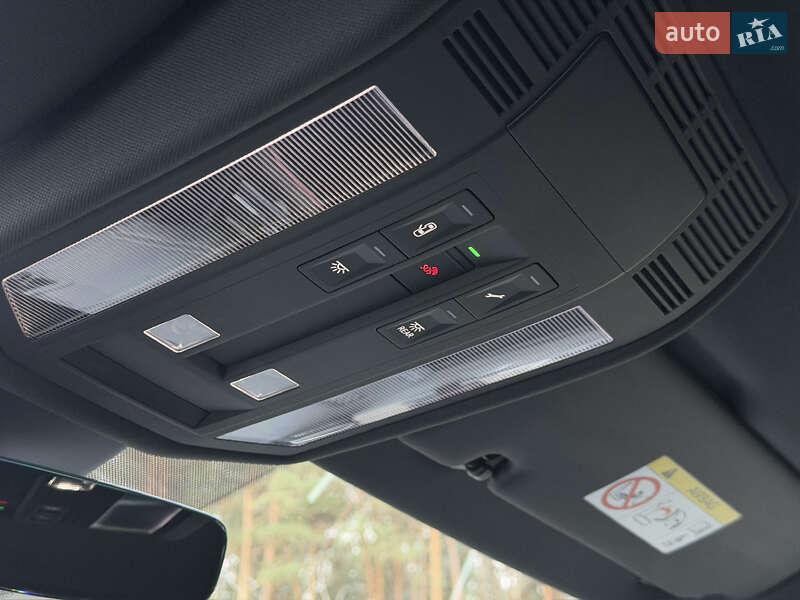 Внедорожник / Кроссовер Volkswagen Touareg 2022 в Ковеле