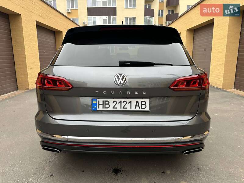 Внедорожник / Кроссовер Volkswagen Touareg 2019 в Миргороде