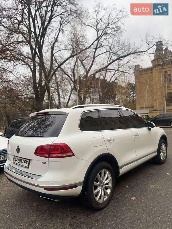 Внедорожник / Кроссовер Volkswagen Touareg 2015 в Киеве фото 3 Внедорожник / Кроссовер Volkswagen Touareg 2015 в Киеве