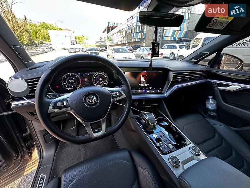 Внедорожник / Кроссовер Volkswagen Touareg 2019 в Киеве фото 32 Внедорожник / Кроссовер Volkswagen Touareg 2019 в Киеве