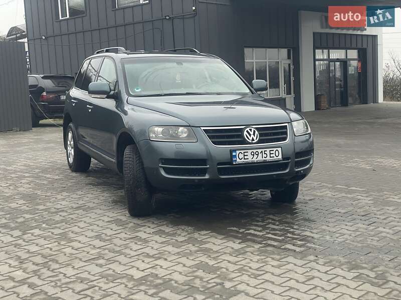 Внедорожник / Кроссовер Volkswagen Touareg 2005 в Черновцах
