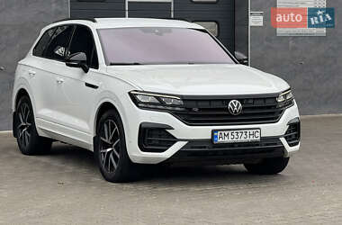 Внедорожник / Кроссовер Volkswagen Touareg 2022 в Киеве