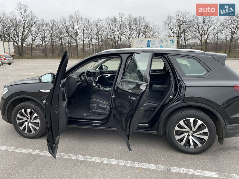 Внедорожник / Кроссовер Volkswagen Touareg 2019 в Кропивницком фото 22 Внедорожник / Кроссовер Volkswagen Touareg 2019 в Кропивницком
