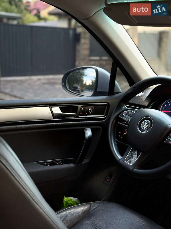 Внедорожник / Кроссовер Volkswagen Touareg 2011 в Ужгороде фото 17 Внедорожник / Кроссовер Volkswagen Touareg 2011 в Ужгороде