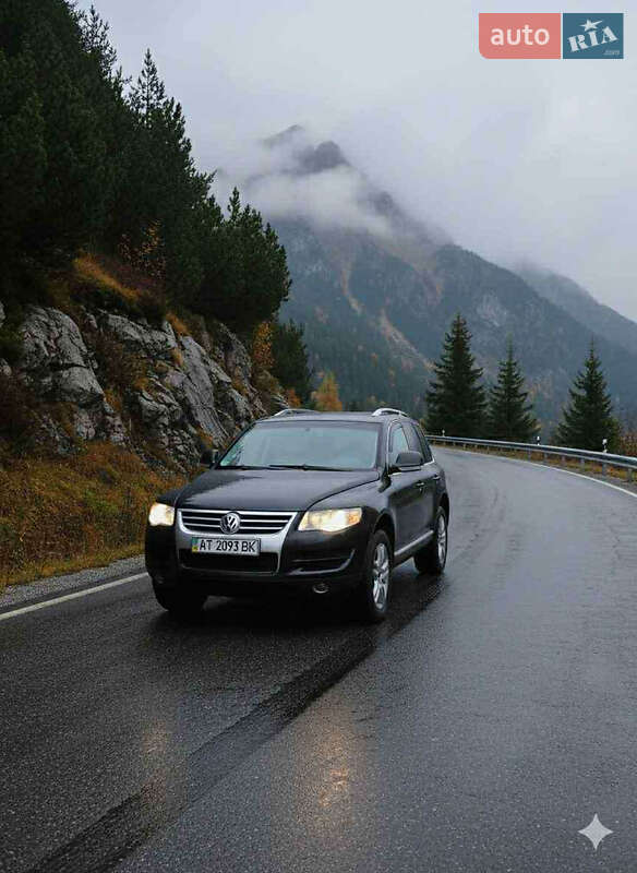 Внедорожник / Кроссовер Volkswagen Touareg 2008 в Львове