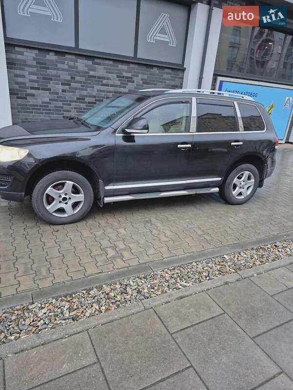 Внедорожник / Кроссовер Volkswagen Touareg 2008 в Львове