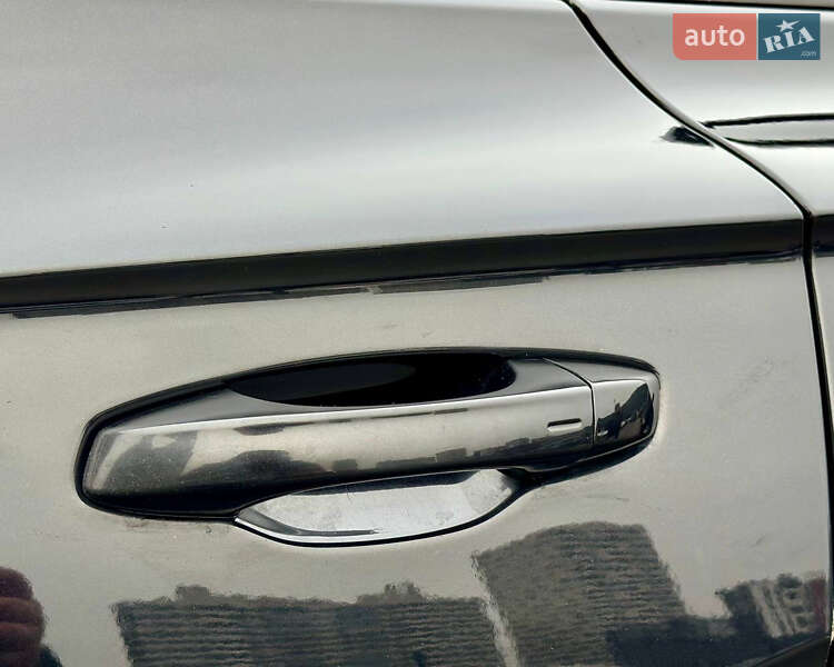 Внедорожник / Кроссовер Volkswagen Touareg 2019 в Киеве фото 20 Внедорожник / Кроссовер Volkswagen Touareg 2019 в Киеве