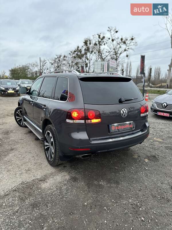 Внедорожник / Кроссовер Volkswagen Touareg 2008 в Белогородке