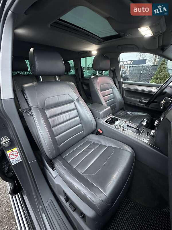 Внедорожник / Кроссовер Volkswagen Touareg 2008 в Белогородке