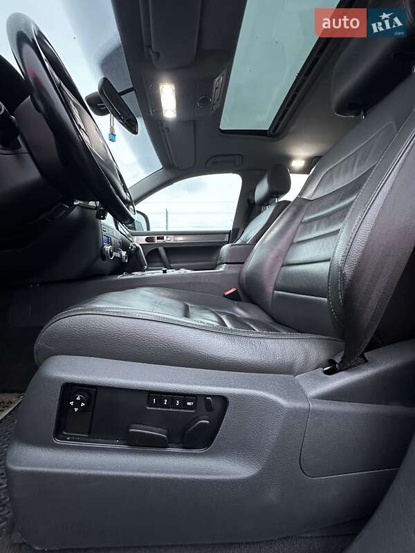 Внедорожник / Кроссовер Volkswagen Touareg 2008 в Белогородке