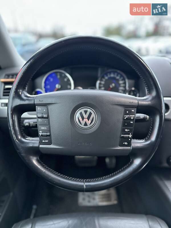 Внедорожник / Кроссовер Volkswagen Touareg 2008 в Белогородке