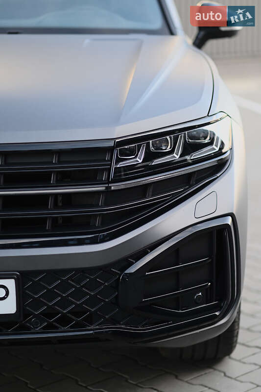 Внедорожник / Кроссовер Volkswagen Touareg 2024 в Ровно