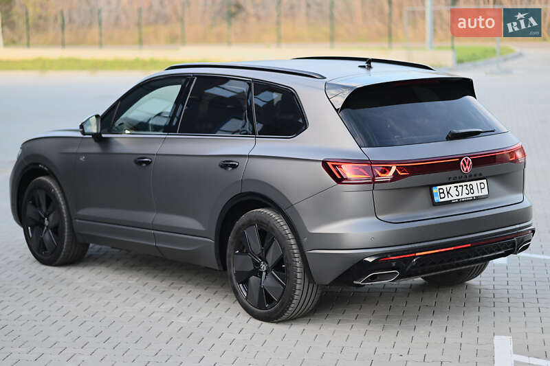 Внедорожник / Кроссовер Volkswagen Touareg 2024 в Ровно