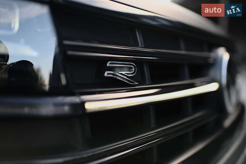 Внедорожник / Кроссовер Volkswagen Touareg 2024 в Ровно