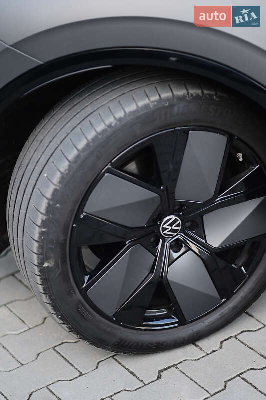 Внедорожник / Кроссовер Volkswagen Touareg 2024 в Ровно